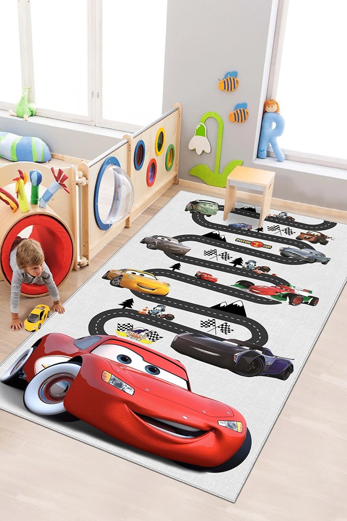 RUGLAND RH0506 Şimşek Mcqueen Çocuk Halısı